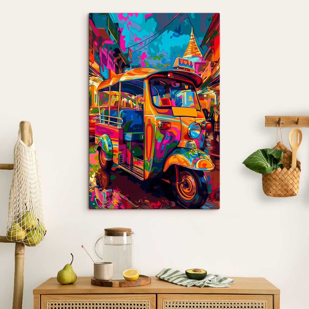 Tuktuk v pestrých barvách — interiér 2