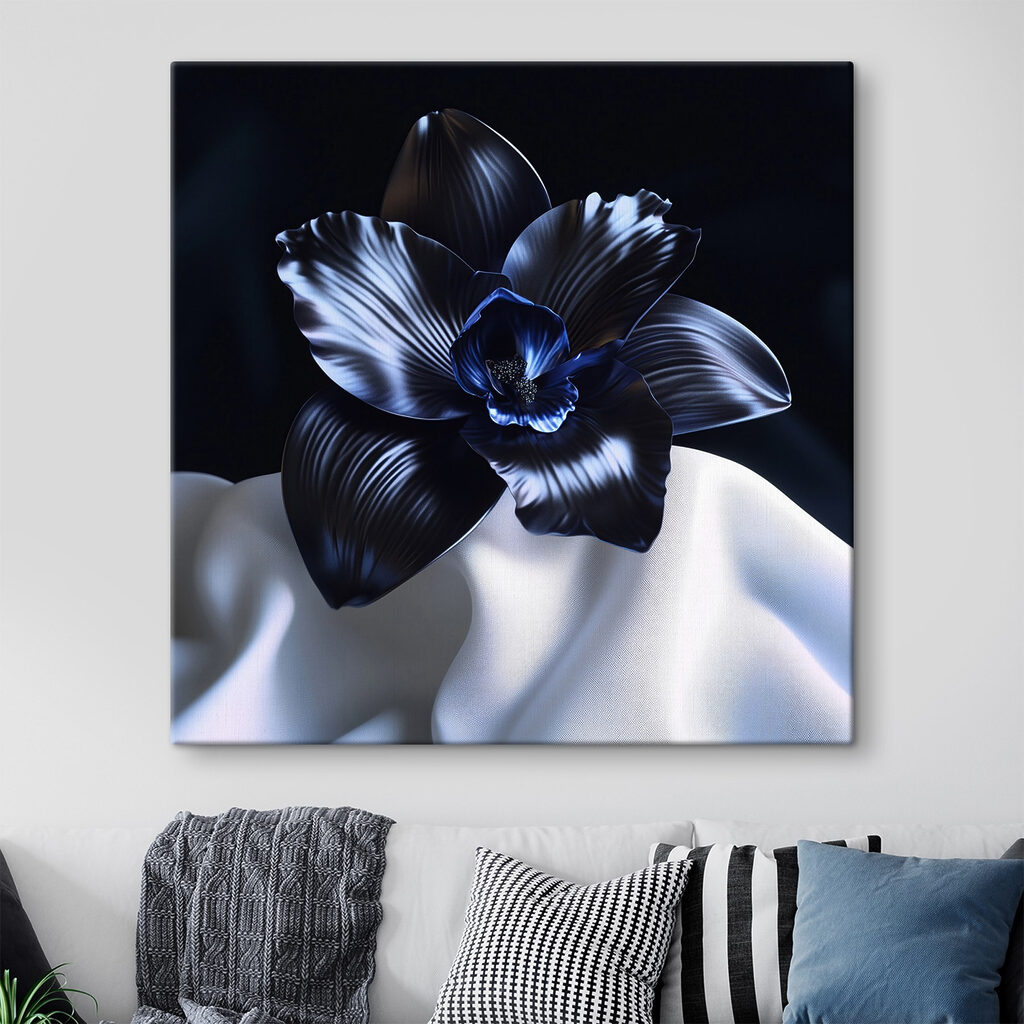 Orchidej na bílých záhybech — interiér 1