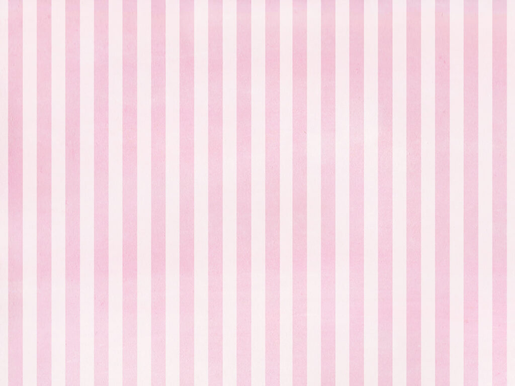 Růžové pruhy na krémové — celý design