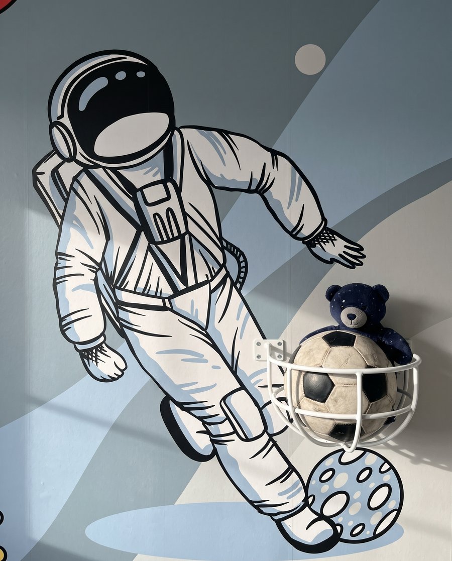Astronauti si hrají — detail
