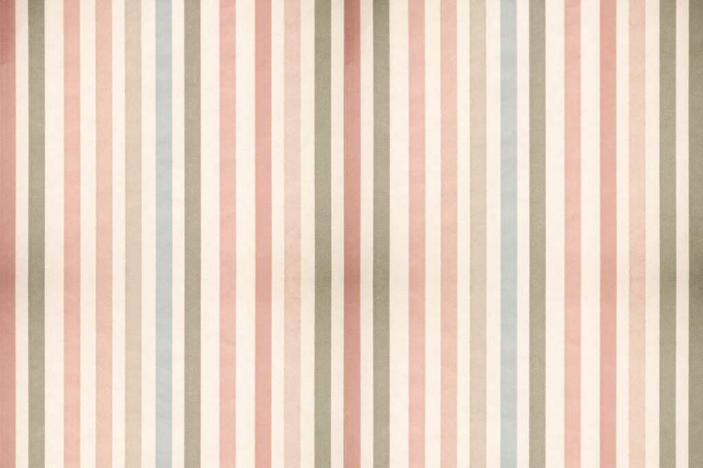 Jemné broskvově šedé pruhy — celý design